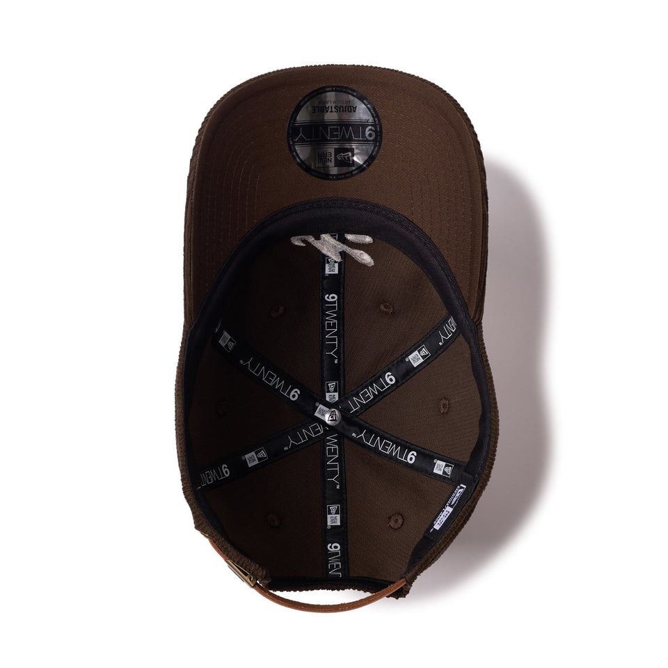 9TWENTY Micro Corduroy クラシックロゴ ウォルナット - 14667969 - SM | NEW ERA ニューエラ公式オンラインストア