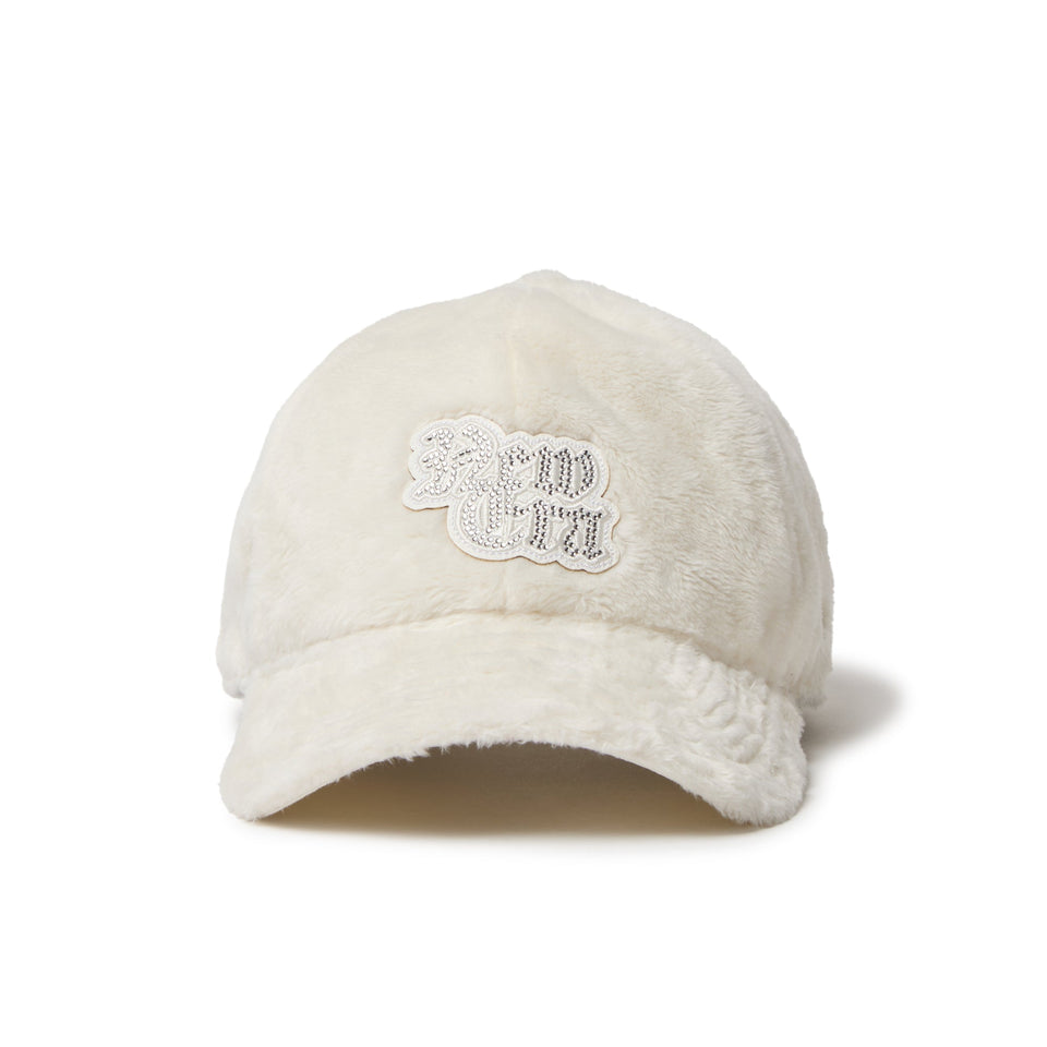 9TWENTY Micro Fur Rhineston アイボリー - 14668037 - SM | NEW ERA ニューエラ公式オンラインストア