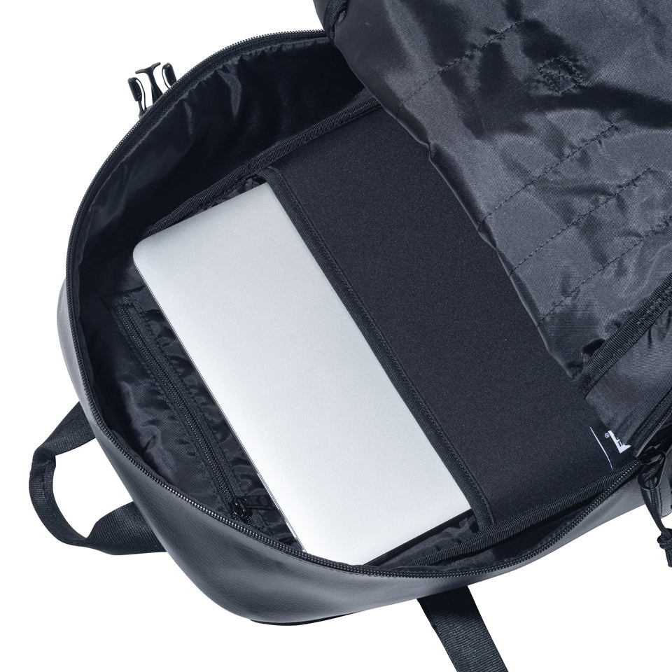 スマートパック 28L シンセティックレザー ブラック