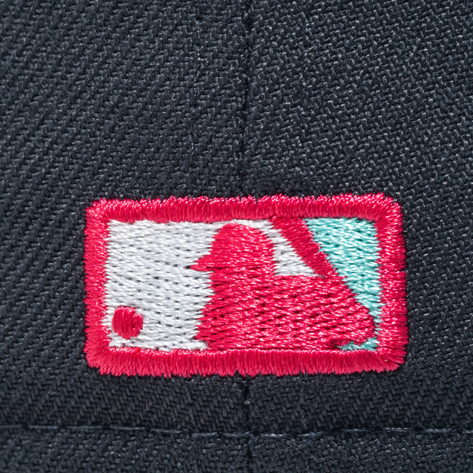 59FIFTY Miami Beach サンディエゴ・パドレス グラファイト クロームバイザー