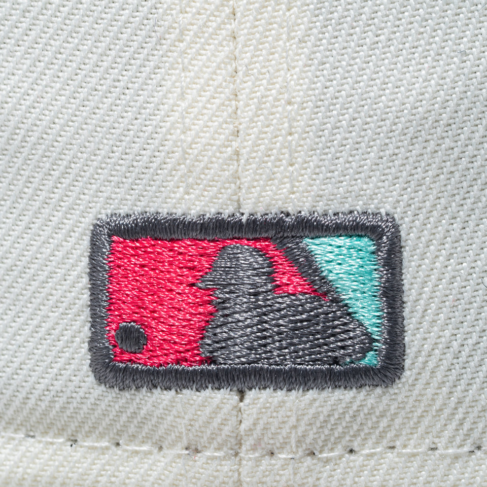 59FIFTY Miami Beach マイアミ・マーリンズ クロームホワイト グラファイトバイザー