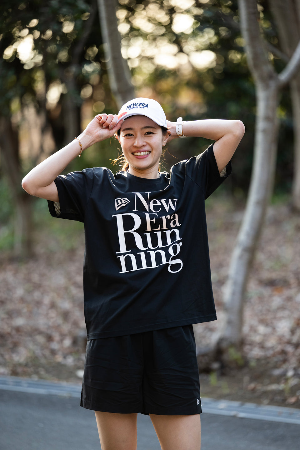 半袖 テックTシャツ New Era Running ブラック | パフォーマンス