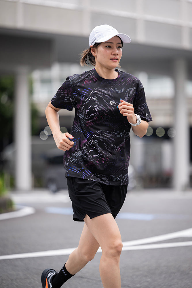 半袖 テックTシャツ アーカイブロゴ パターン | パフォーマンスアパレル ランニング