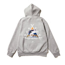 ライト テック スウェット プルオーバーフーディー Angler Collection ブラックバス グレー【ニューエラアウトドア】 - 14344448 - S | NEW ERA ニューエラ公式オンラインストア