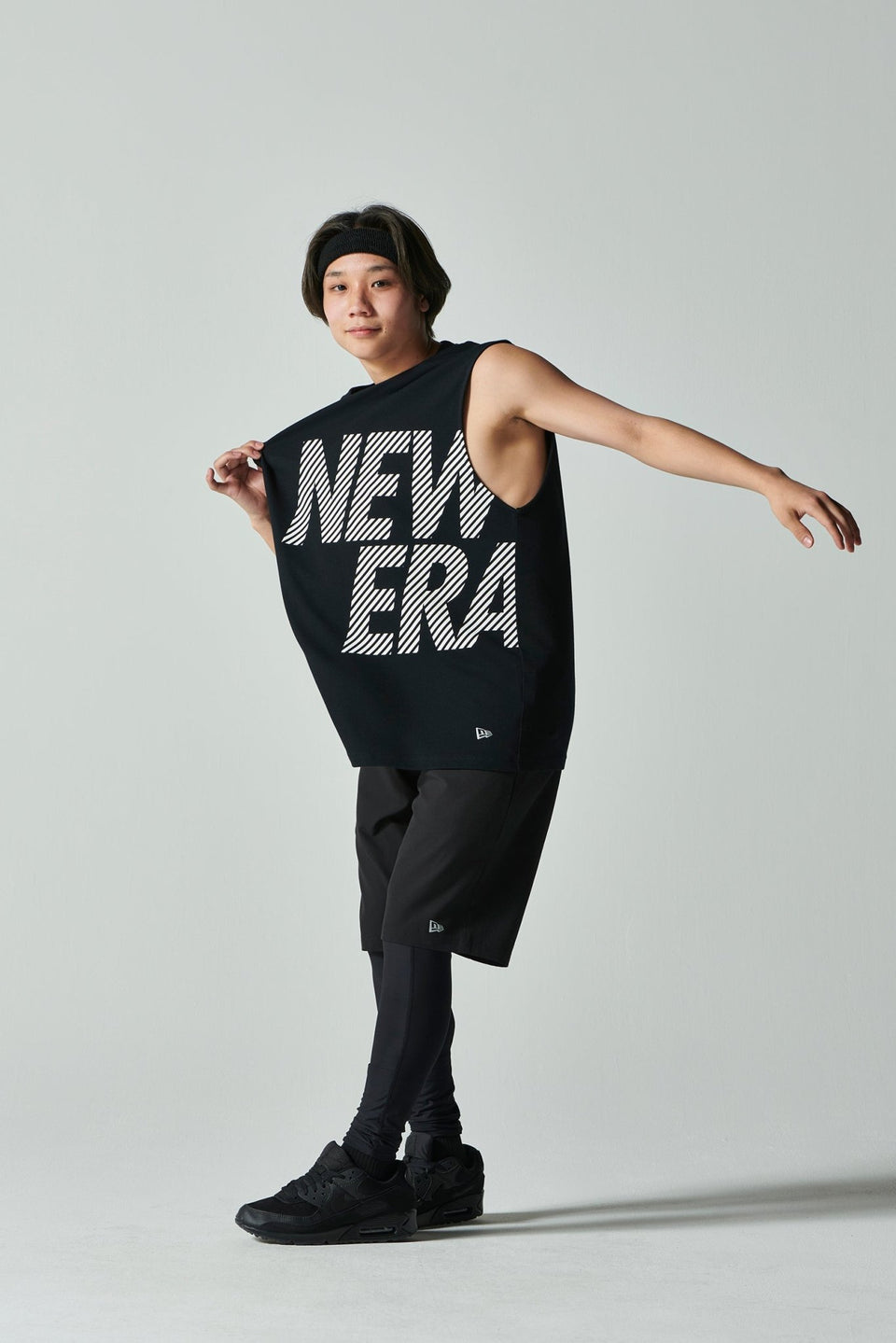 パフォーマンス マッスルタンク Big Logo ブラック × ホワイト 【 Performance Apparel 】 - 14121984-S | NEW ERA ニューエラ公式オンラインストア