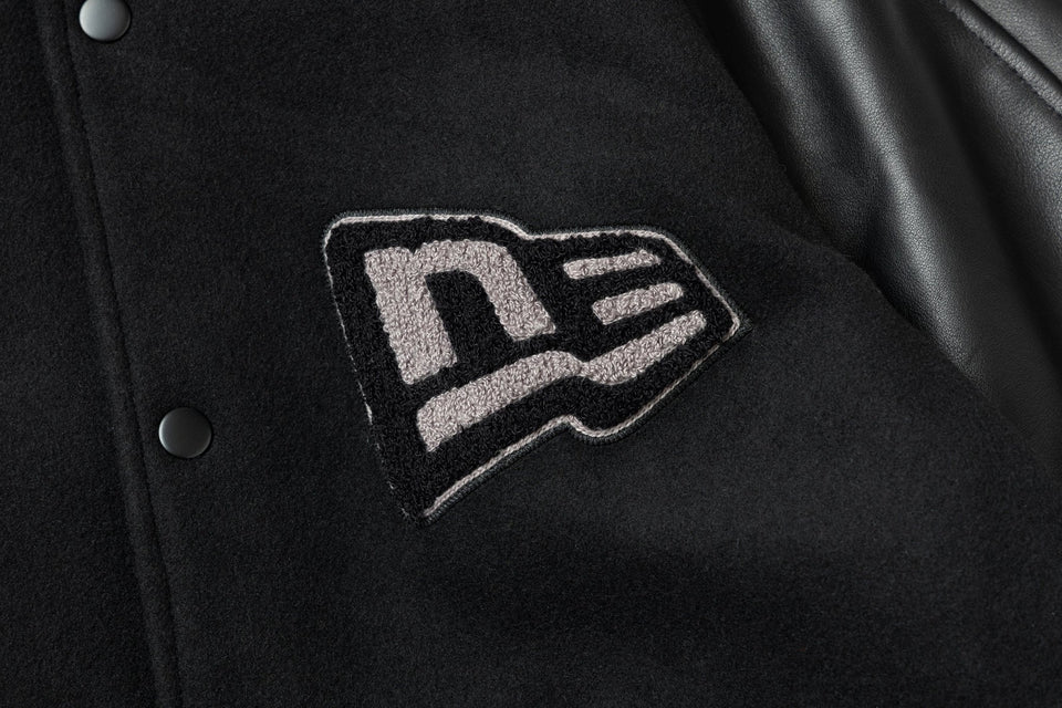 メルトン バーシティージャケット BLACK LABEL FW25 フラッグロゴ ブラック - 14746902-S | NEW ERA ニューエラ公式オンラインストア