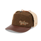 キャンパーキャップ Dog Ear A Christmas Story シンセティックレザーバイザー - 14875606-SM | NEW ERA ニューエラ公式オンラインストア