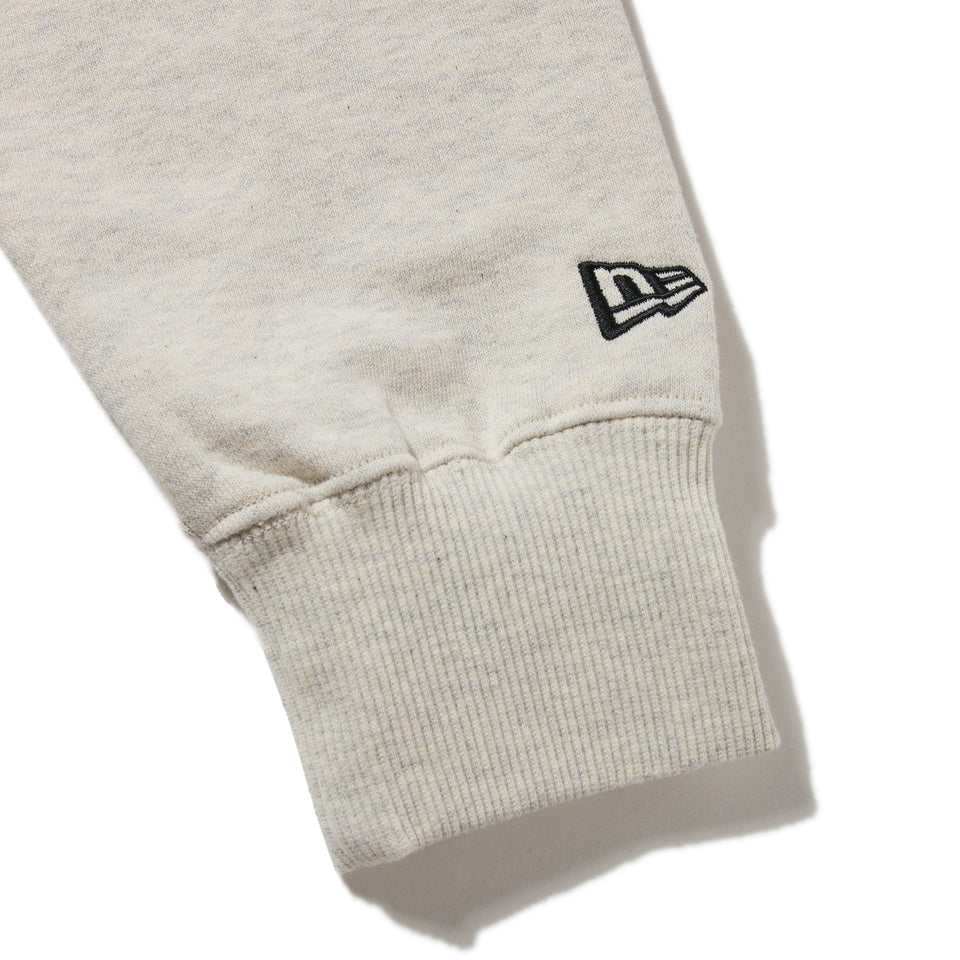 裏毛 スウェット クルーネック Flag Logo Mini オートミール - 14324653 - S | NEW ERA ニューエラ公式オンラインストア