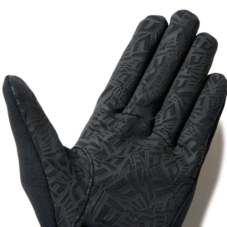 イータッチ フリース ウォーマーグローブ ブラック/ゴールド FW25 - 14675880 - S | NEW ERA ニューエラ公式オンラインストア