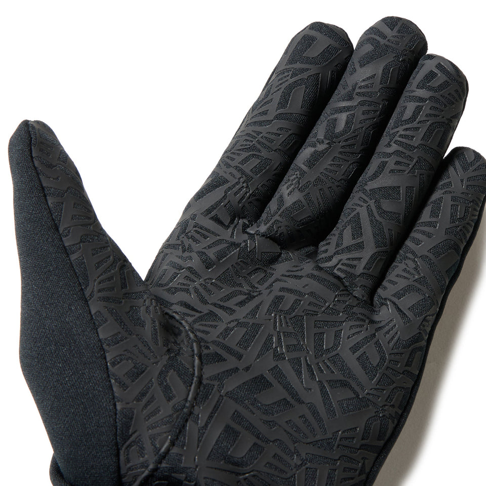 イータッチ フリース ウォーマーグローブ ビッグフラッグロゴ ブラック/ホワイト FW25 - 14675882 - S | NEW ERA ニューエラ公式オンラインストア