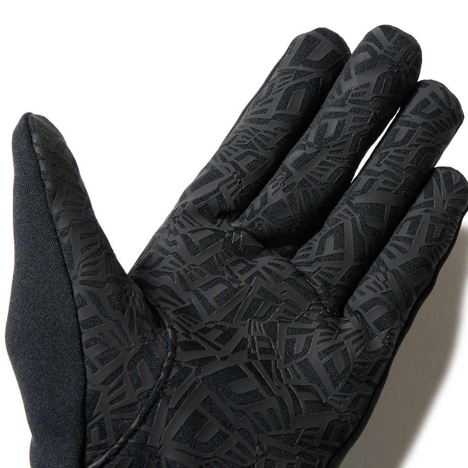 イータッチ フリース ウォーマーグローブ ビッグフラッグロゴ ブラック/ブラック FW25 - 14675883 - S | NEW ERA ニューエラ公式オンラインストア