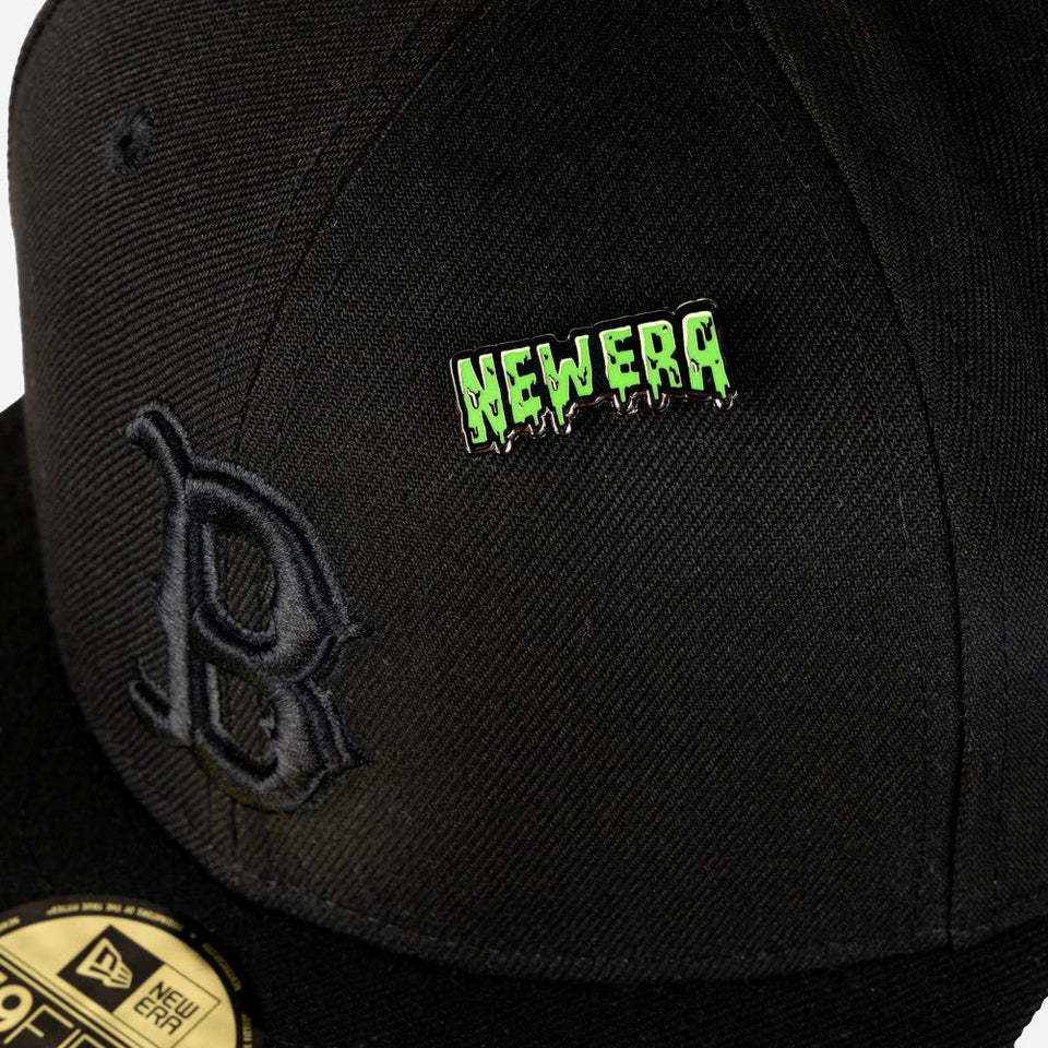 キャップアクセサリー ピンズ Halloween Collection ドリップロゴ - 14515287 - OSFM | NEW ERA ニューエラ公式オンラインストア