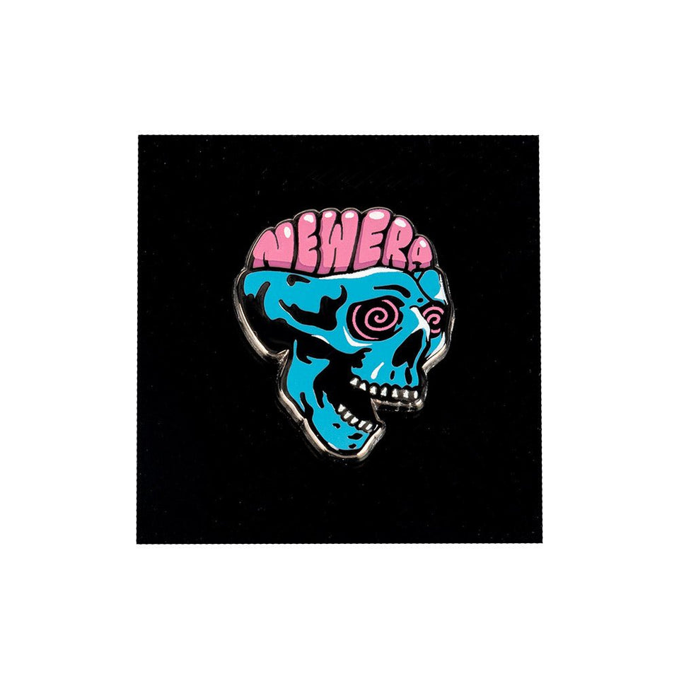 キャップアクセサリー ピンズ Halloween Collection スカル ワードマークロゴ - 14515308 - OSFM | NEW ERA ニューエラ公式オンラインストア