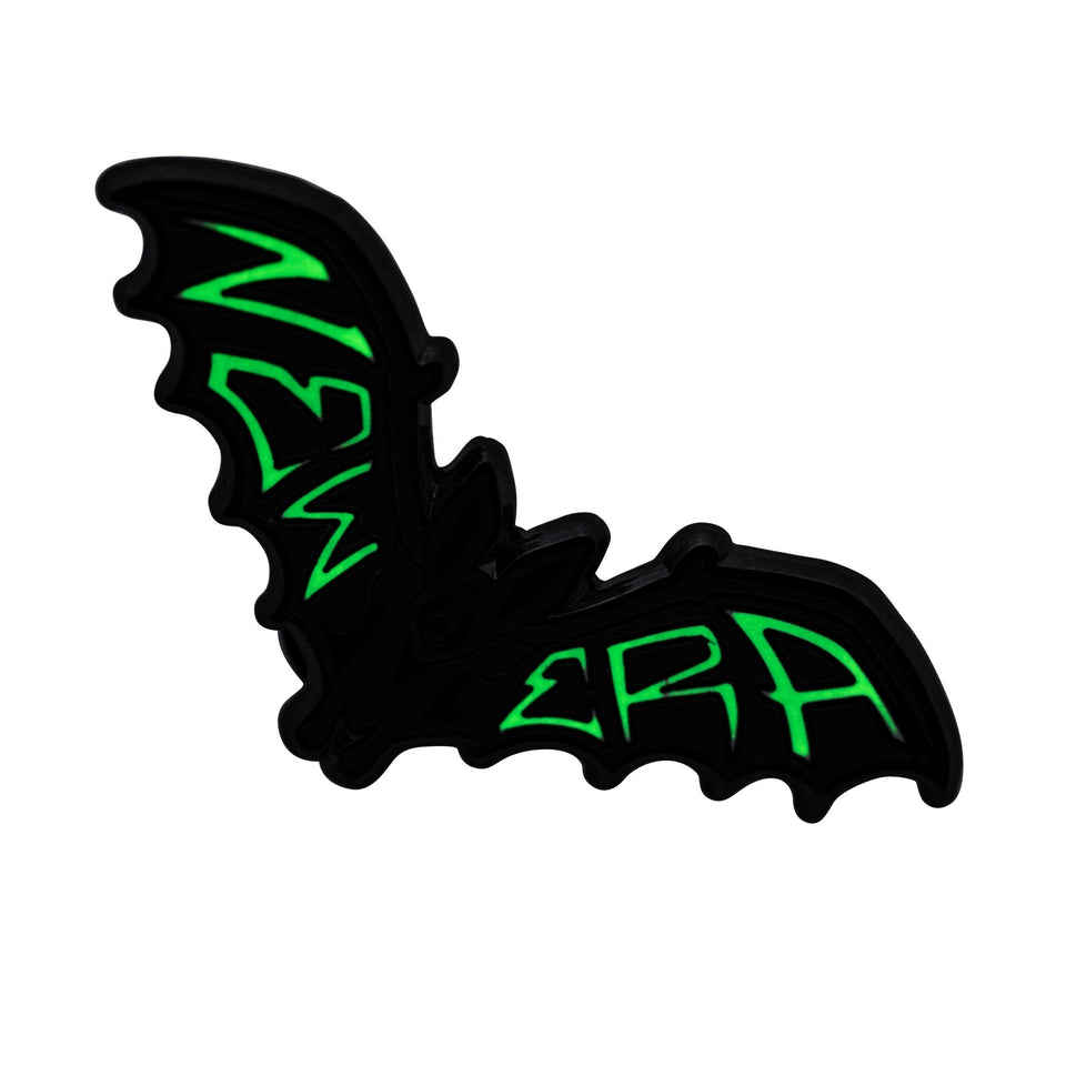 キャップアクセサリー ピンズ Halloween Collection Bat - 14865308 - OSFM | NEW ERA ニューエラ公式オンラインストア