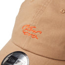 カジュアルクラシック Handwritten Logo カーキ - 14307379 - OSFM | NEW ERA ニューエラ公式オンラインストア