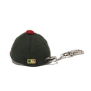 キャップキーホルダー ボストン・レッドソックス Happy Holidays ダークシーウィード レッド - 14866710-OSFM | NEW ERA ニューエラ公式オンラインストア