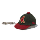 キャップキーホルダー ボストン・レッドソックス Happy Holidays ダークシーウィード レッド - 14866710-OSFM | NEW ERA ニューエラ公式オンラインストア