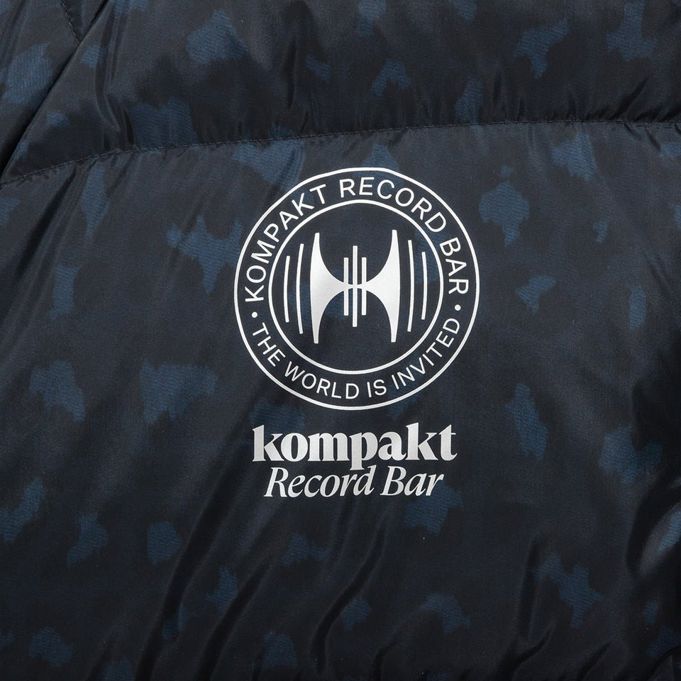 ダウンジャケット Kompakt Record Bar ネイビーレオパード - 14908119-S | NEW ERA ニューエラ公式オンラインストア
