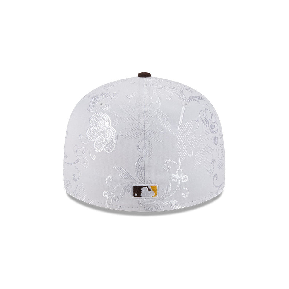 LP 59FIFTY 59FIFTY DAY Memorial Collection サンディエゴ・パドレス オールオーバーエンブロイダリー ホワイト ブラウンバイザー - 14677002 - 700 | NEW ERA ニューエラ公式オンラインストア