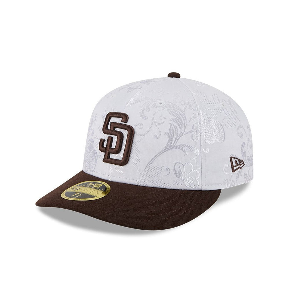 LP 59FIFTY 59FIFTY DAY Memorial Collection サンディエゴ・パドレス オールオーバーエンブロイダリー ホワイト ブラウンバイザー - 14677002 - 700 | NEW ERA ニューエラ公式オンラインストア