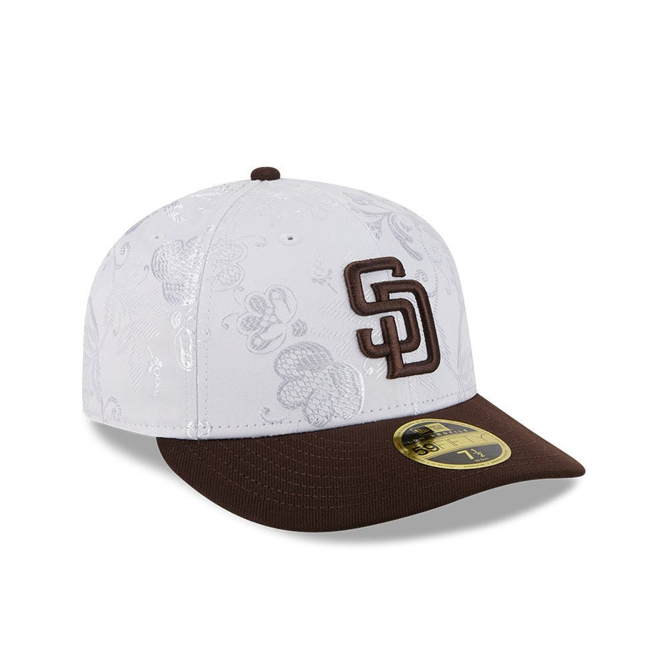 LP 59FIFTY 59FIFTY DAY Memorial Collection サンディエゴ・パドレス オールオーバーエンブロイダリー ホワイト ブラウンバイザー - 14677002 - 700 | NEW ERA ニューエラ公式オンラインストア