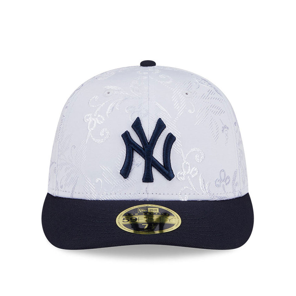 LP 59FIFTY 59FIFTY DAY Memorial Collection ニューヨーク・ヤンキース オールオーバーエンブロイダリー ホワイト ネイビーバイザー - 14677003 - 700 | NEW ERA ニューエラ公式オンラインストア