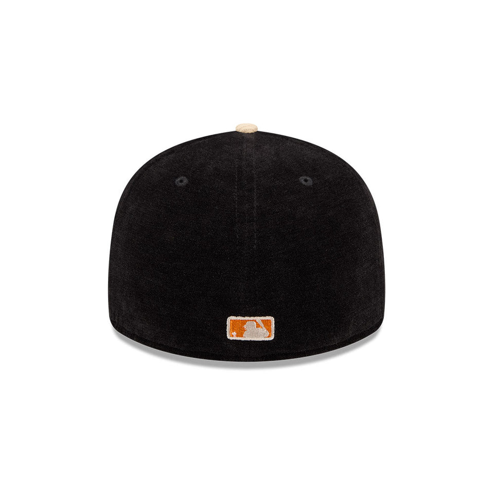 LP 59FIFTY Fall Velvet シカゴ・ホワイトソックス ブラック コーデュロイバイザー - 14866569-700 | NEW ERA ニューエラ公式オンラインストア