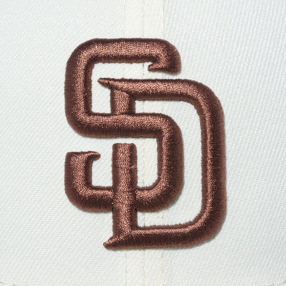 LP 59FIFTY White Pack サンディエゴ・パドレス クローム ストーンバイザー - 14109452-700 | NEW ERA ニューエラ公式オンラインストア
