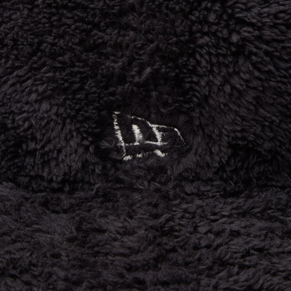アドベンチャーライト Mink Fleece ウーブンパッチ ブラック【ニューエラアウトドア】 - 14307246 - SM | NEW ERA ニューエラ公式オンラインストア