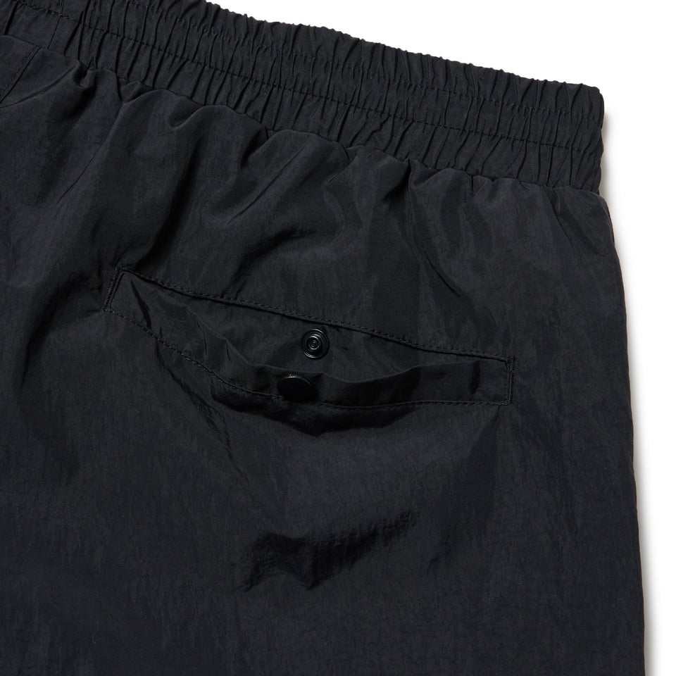 ナイロン ウーブン トラックパンツ NEW ERA ブラック | パフォーマンス