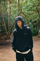 裏毛 スウェット プルオーバーフーディー New Era Outdoor Gear Logo ブラック【ニューエラアウトドア】 - 14307127 - S | NEW ERA ニューエラ公式オンラインストア