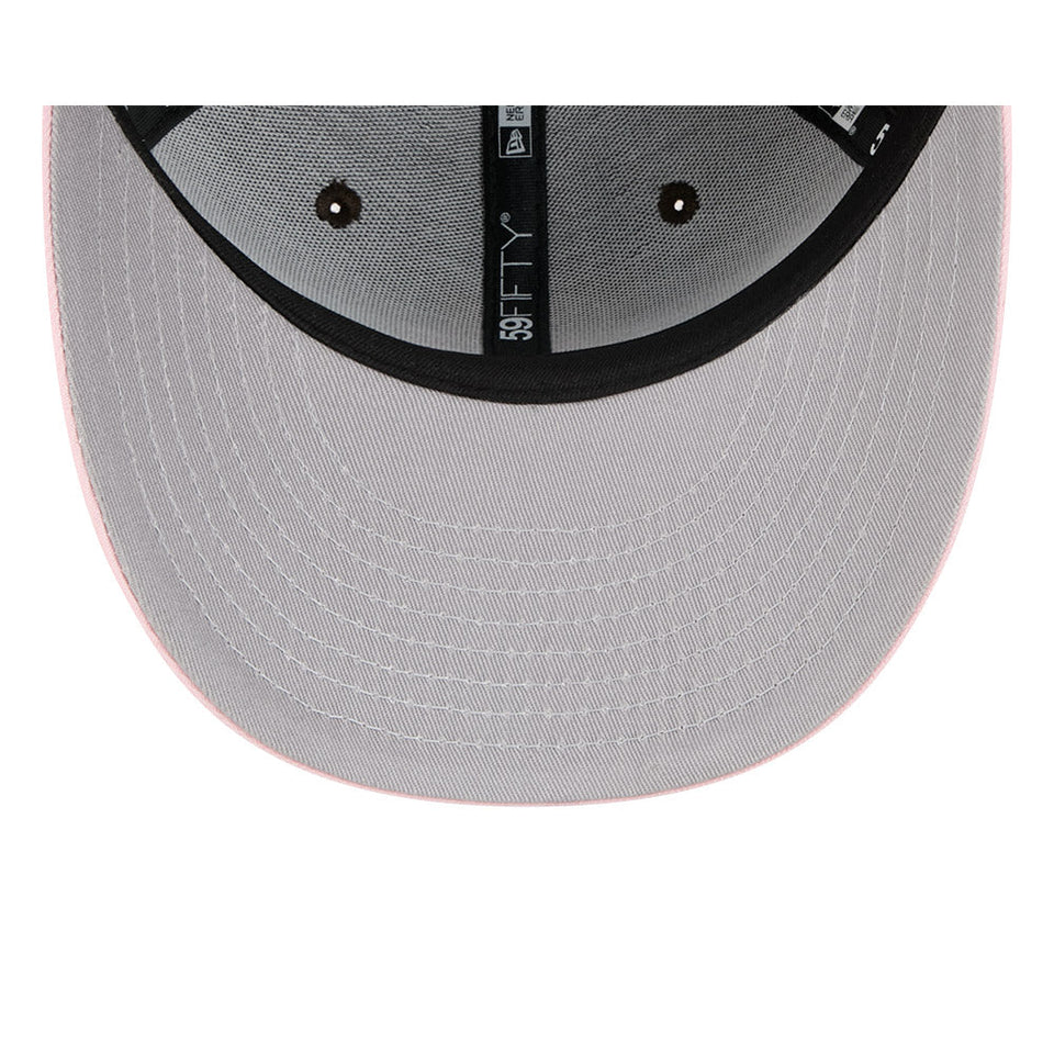 PC 59FIFTY Brains ニューヨーク・ヤンキース ウォルナット ピンクバイザー - 14866571-700 | NEW ERA ニューエラ公式オンラインストア