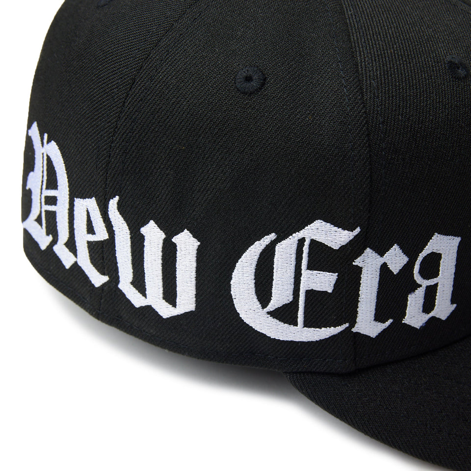 PC 59FIFTY Essential オールドイングリッシュロゴ ブラック - 14388383 - 700 | NEW ERA ニューエラ公式オンラインストア