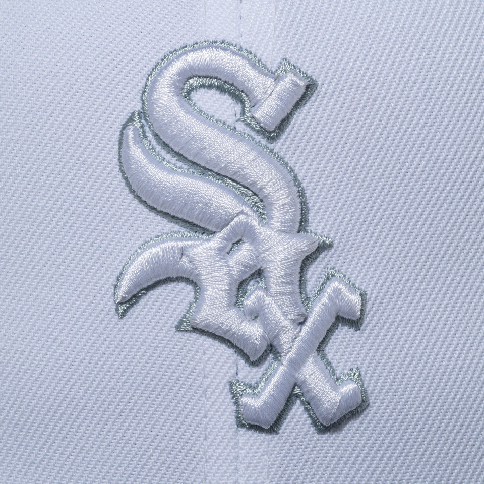 PC 59FIFTY Ice Age シカゴ・ホワイトソックス クーパーズタウン ホワイト ナイトシフトネイビーバイザー - 14908180-700 | NEW ERA ニューエラ公式オンラインストア