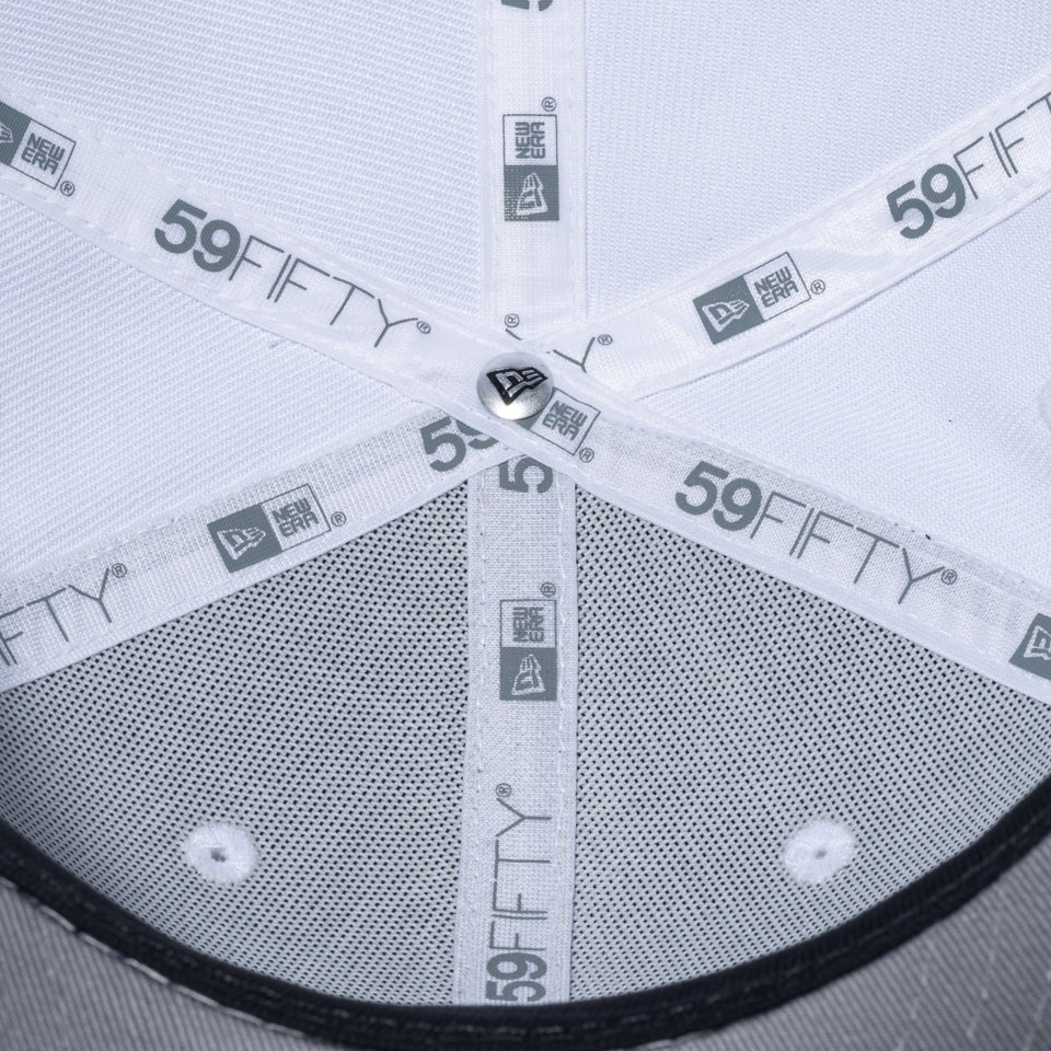 PC 59FIFTY Ice Age シカゴ・ホワイトソックス クーパーズタウン ホワイト ナイトシフトネイビーバイザー - 14908180-700 | NEW ERA ニューエラ公式オンラインストア