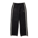 スムースジャージー サイドテープ トラックパンツ ブラック 【Performance Apparel】 - 14312804 - S | NEW ERA ニューエラ公式オンラインストア