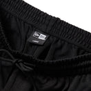 スムースジャージー サイドテープ トラックパンツ ブラック 【Performance Apparel】 - 14312804 - S | NEW ERA ニューエラ公式オンラインストア