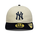 RC 59FIFTY ノンバックラム 59FIFTY DAY Memorial Collection ニューヨーク・ヤンキース オフホワイト ネイビーコーデュロイバイザー - 14700171 - 700 | NEW ERA ニューエラ公式オンラインストア