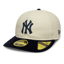 RC 59FIFTY ノンバックラム 59FIFTY DAY Memorial Collection ニューヨーク・ヤンキース オフホワイト ネイビーコーデュロイバイザー - 14700171 - 700 | NEW ERA ニューエラ公式オンラインストア
