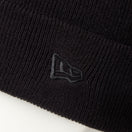 ベーシック カフニット ラインストーン Rhinestone Badge スクエアロゴ ブラック - 14670022-OSFM | NEW ERA ニューエラ公式オンラインストア