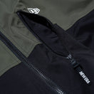 スノージャケット Snowboarding ワードマークロゴ オリーブ/ブラック - 14741710 - XS | NEW ERA ニューエラ公式オンラインストア