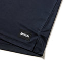バスケットボール 長袖 テック Tシャツ バーチカルロゴ ネイビー | パフォーマンスアパレル - 14674774 - S | NEW ERA ニューエラ公式オンラインストア