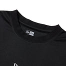 バスケットボール 長袖 テック Tシャツ バーチカルロゴ ブラック | パフォーマンスアパレル - 14674775 - S | NEW ERA ニューエラ公式オンラインストア