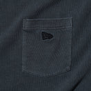 長袖 オーバーサイズド ガーメントダイ コットンポケット Tシャツ BLACK LABEL FW24 ブラック - 14410779 - S | NEW ERA ニューエラ公式オンラインストア