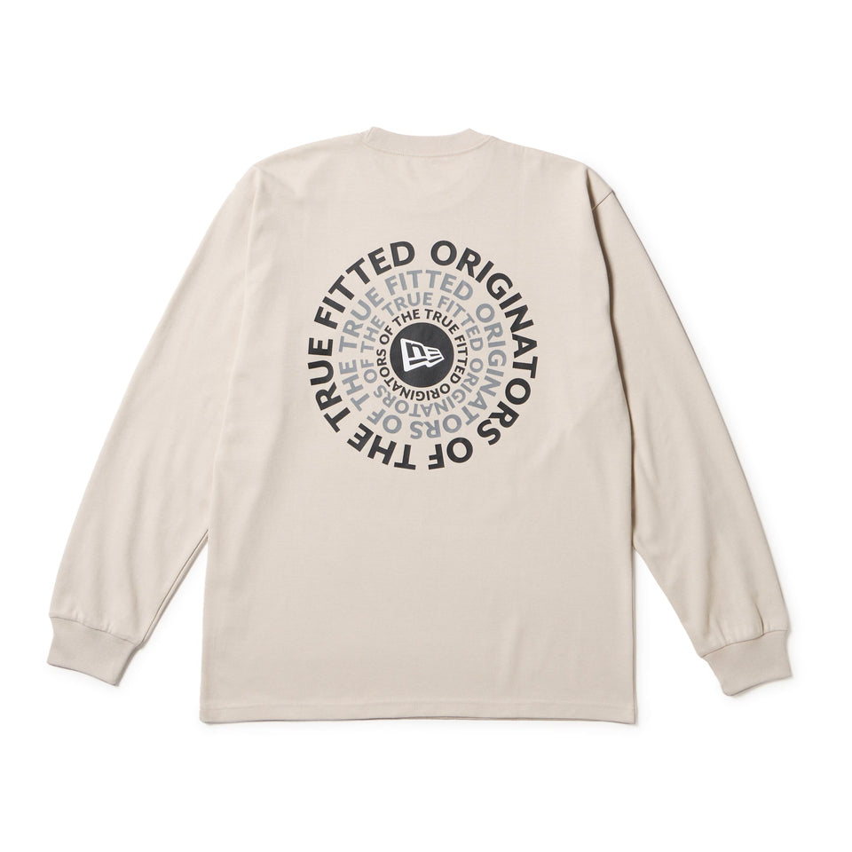 長袖 オーバーサイズド コットン Tシャツ Circle OOTTF ストーン - 14682683 - S | NEW ERA ニューエラ公式オンラインストア