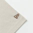 半袖 オーバーサイズド コットン Tシャツ Classic College ストーン - 14121867-S | NEW ERA ニューエラ公式オンラインストア