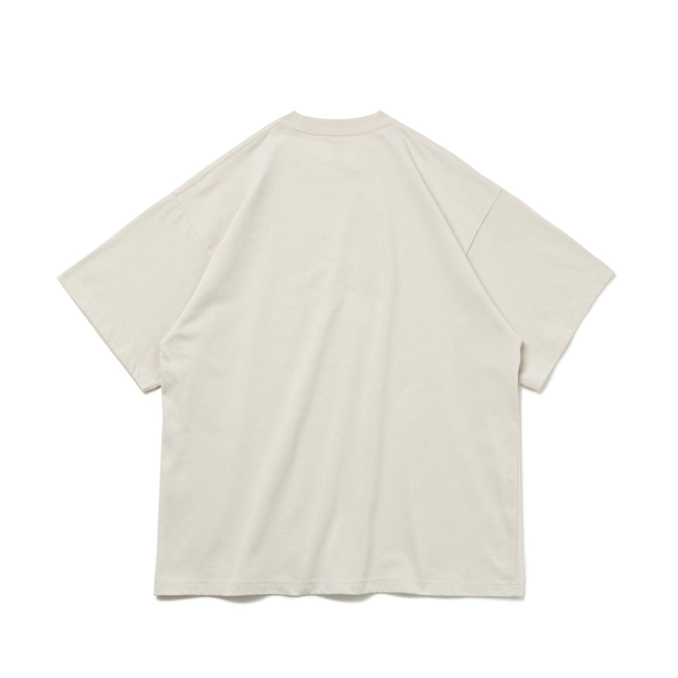 半袖 オーバーサイズド コットン Tシャツ Classic College ストーン - 14121867-S | NEW ERA ニューエラ公式オンラインストア