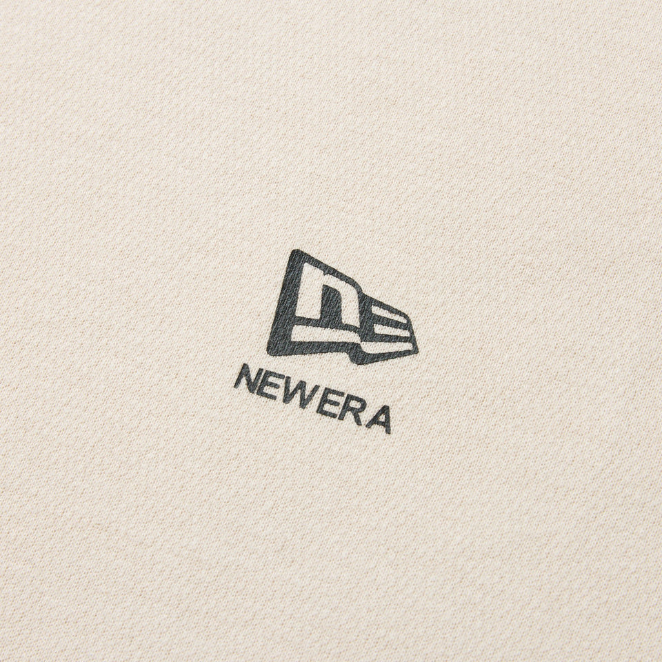 長袖 パフォーマンス Tシャツ Flag and Wordmark ストーン レギュラーフィット - 14324677 - S | NEW ERA ニューエラ公式オンラインストア