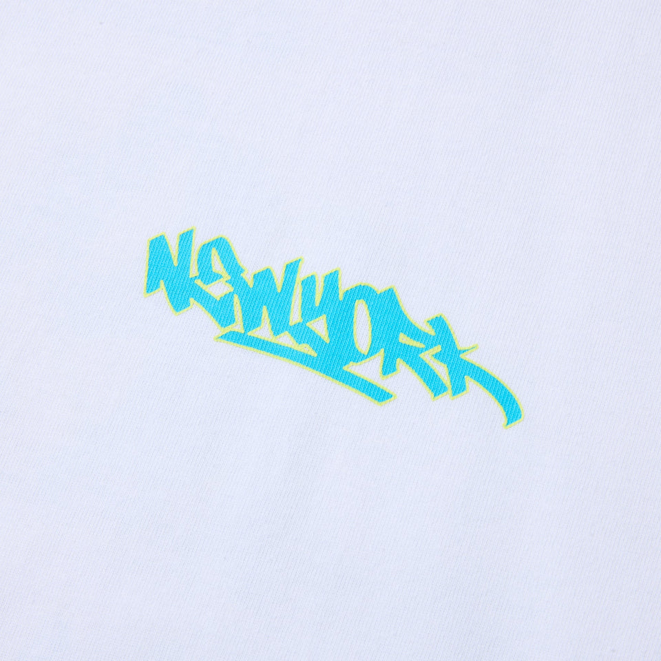 長袖 オーバーサイズド コットン Tシャツ Graffiti ホワイト - 14324706 - S | NEW ERA ニューエラ公式オンラインストア