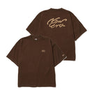 半袖 オーバーサイズド コットン Tシャツ Handwritten Logo ウォルナット - 14410074 - S | NEW ERA ニューエラ公式オンラインストア